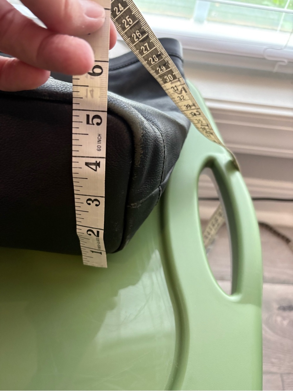 See by Chloé Black Leather Tote Bag Stitched Front Logo - Model 03-12-88-65 - Picture 17 of 17